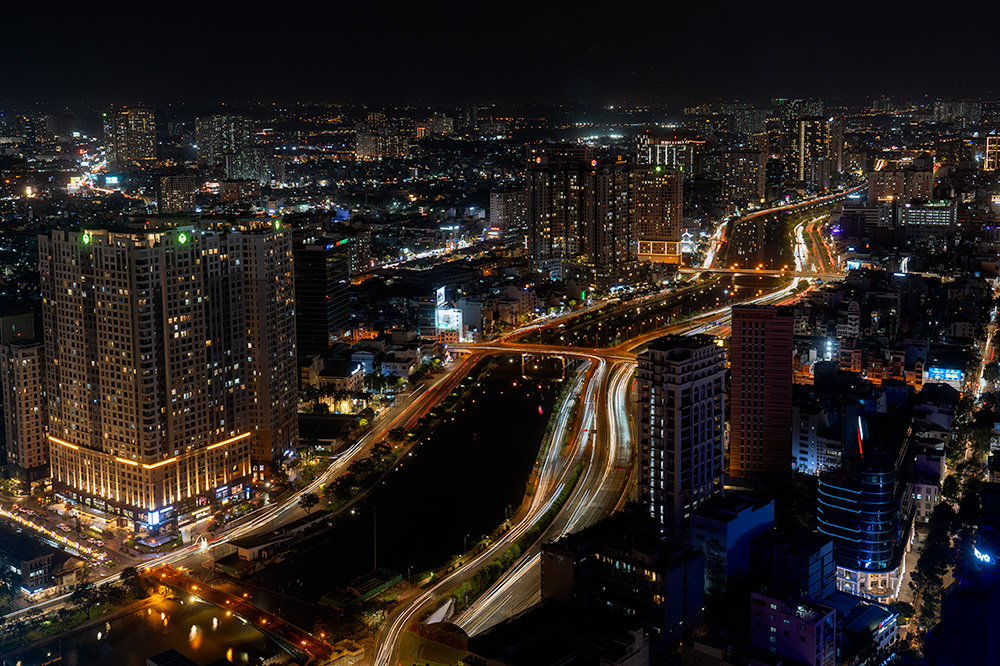 ホーチミン人気の「サイゴン スカイデッキ」からの夜景