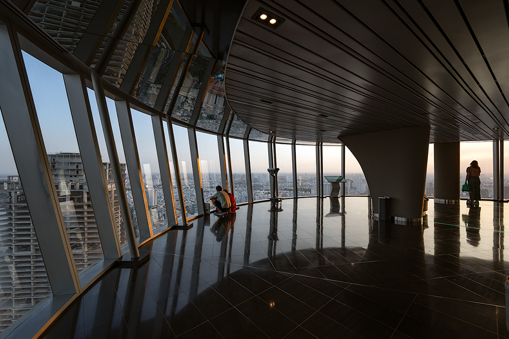 ホーチミン人気の「サイゴン スカイデッキ」からの夜景