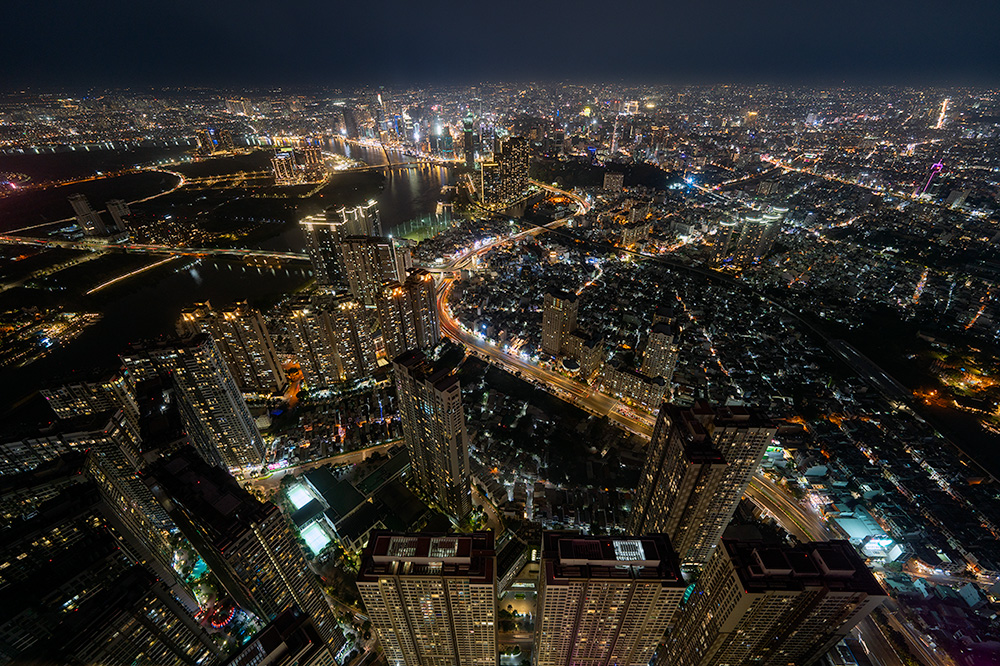 ベトナム最高峰「LANDMARK81」からの夜景(ホーチミン)