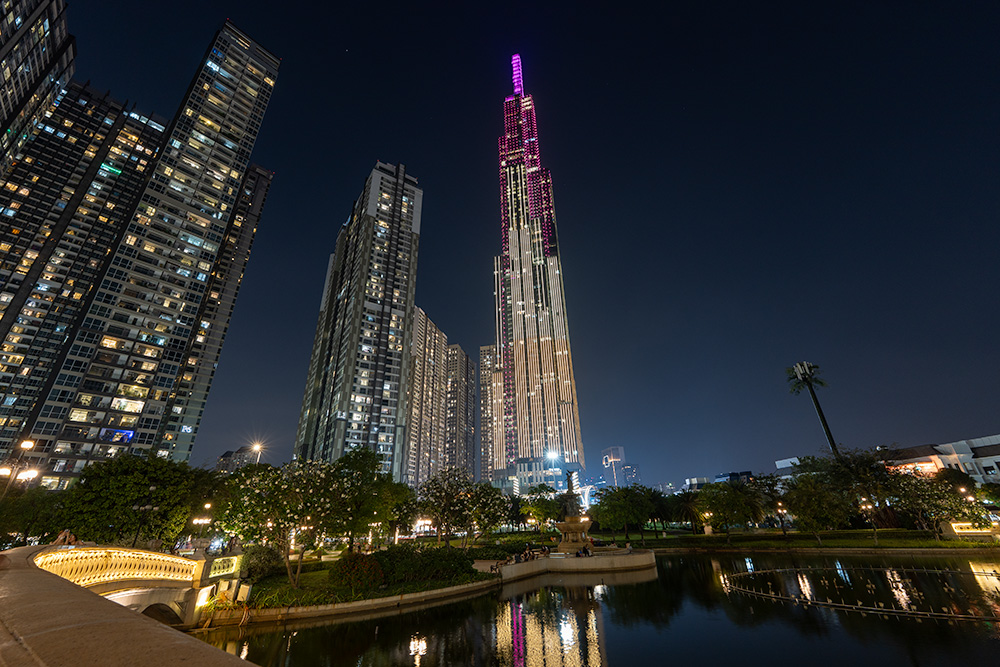 雰囲気抜群なビンホームズ・セントラルパークの夜景(ホーチミン)