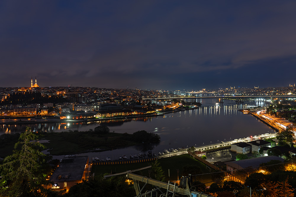ロープウエイで行く「ピエール ロティの丘」からの夜景