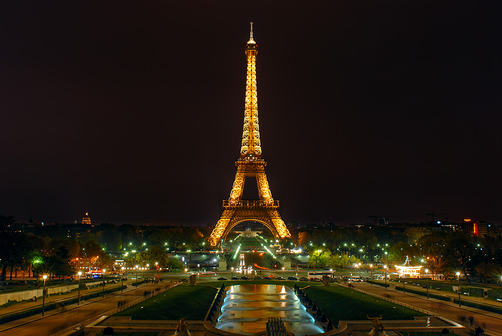 パリ シャーヨイ宮の夜景 高解像度フォトギャラリー