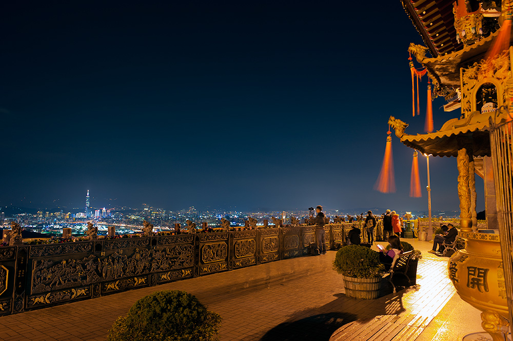Gate of Bishanyan Temple
