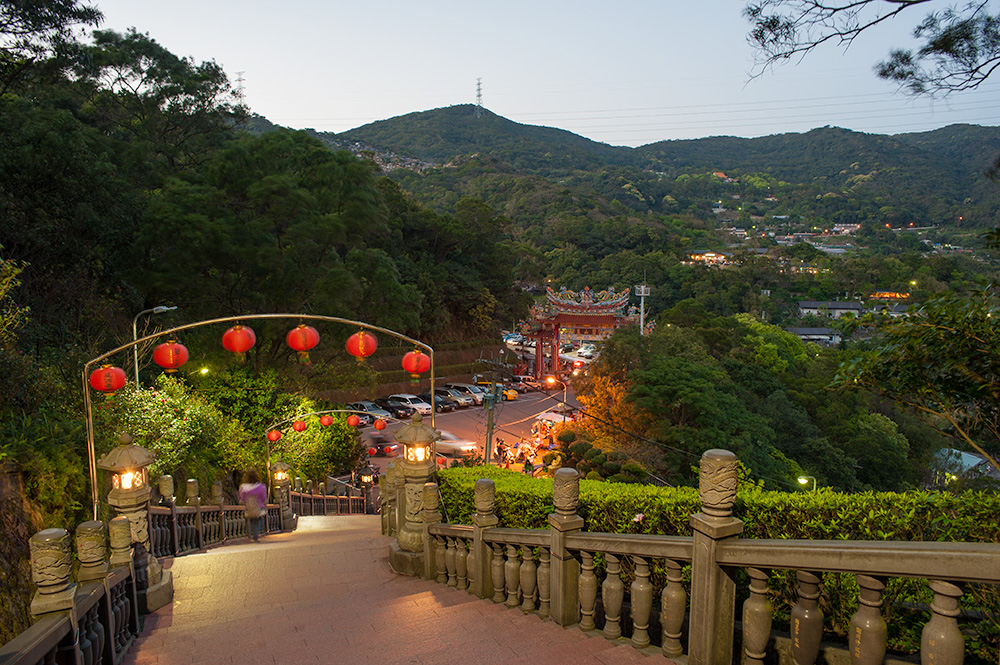 Gate of Bishanyan Temple