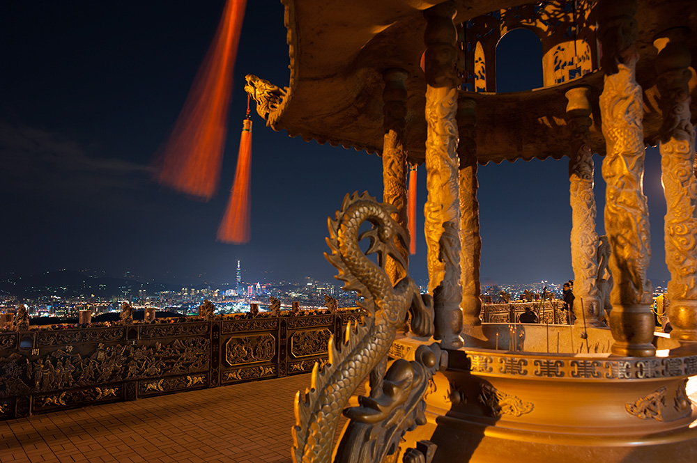 Gate of Bishanyan Temple