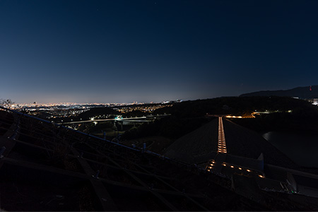 安威川ダム展望スポットの夜景