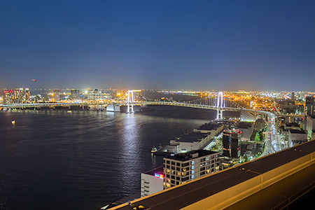 ブルーフロント芝浦 BLUE SKY LOUNGEの夜景