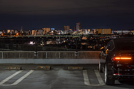 カインズ町田多摩境店の夜景