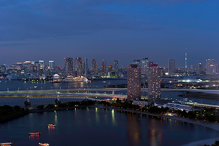 フジテレビ球体展望室　はちたまの夜景