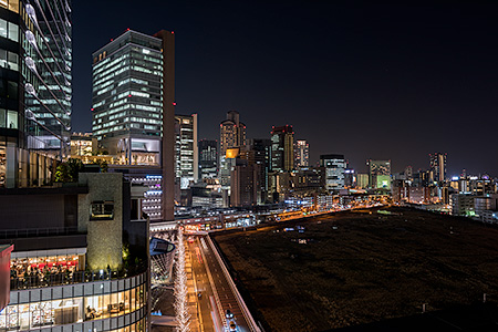 グランフロント大阪 北館テラスガーデンの夜景