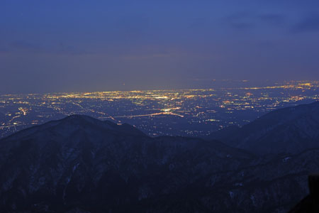 御在所山上公園の夜景
