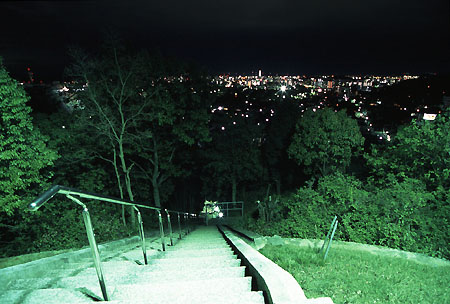 男山配水池公園の夜景