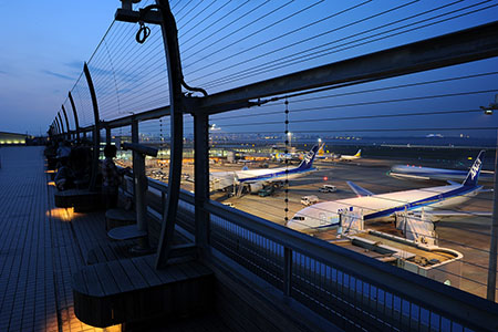 羽田空港 第2旅客ターミナル 展望デッキの夜景