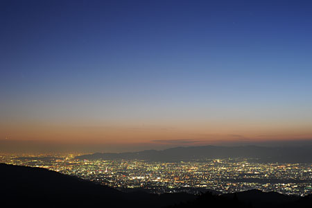 登仙台駐車場　比叡山ドライブウエイの夜景