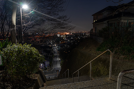百段階段の夜景
