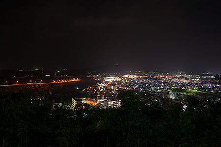 伊波城跡の夜景
