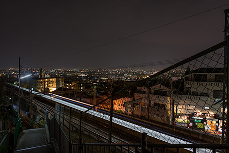 石切駅北階段の夜景