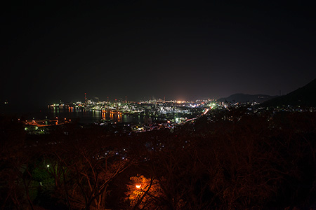 亀居公園の夜景