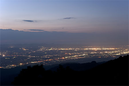 金倉山休憩展望台の夜景