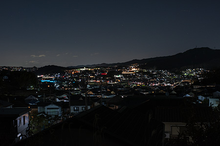 剣上塚古墳の夜景