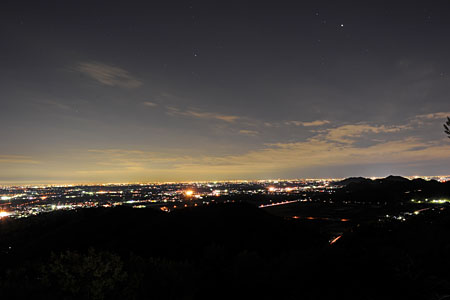 太平山　謙信平展望台の夜景
