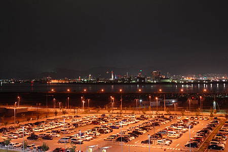 神戸空港　屋上デッキの夜景