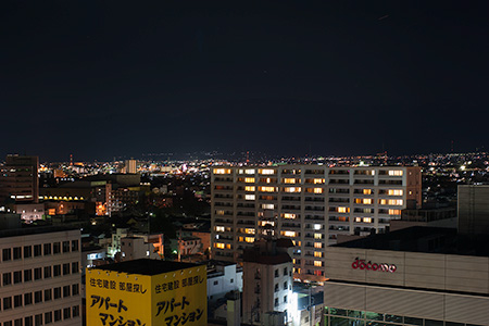 甲府市役所　展望ロビーの夜景