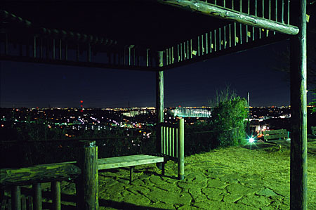 弘法松公園の夜景