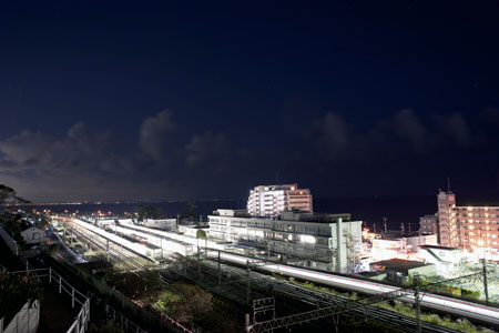 国上農道之碑の夜景
