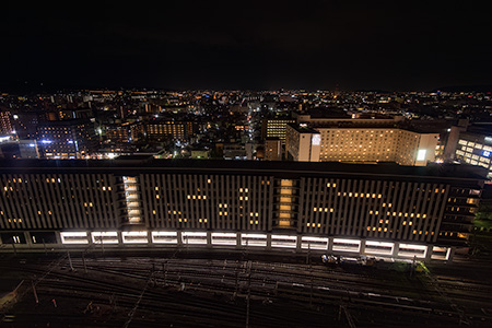 京都駅　空中広場の夜景