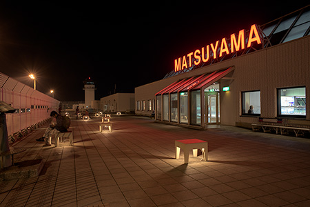 松山空港の夜景