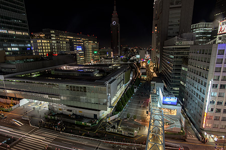 新宿ミロードの夜景