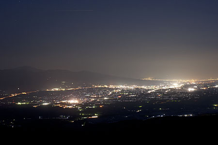 明神峠　富士箱根トレイルの夜景
