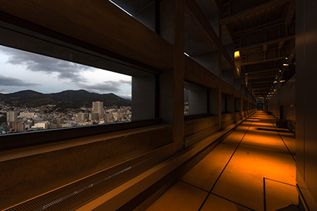 長崎市役所 展望フロアの夜景