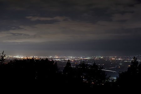 新山展望台の夜景