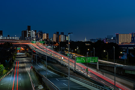 大井北埠頭歩道橋の夜景