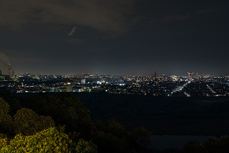 竜泉寺の湯　名古屋守山本店の夜景