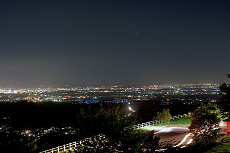 志賀坊高原　展望広場の夜景