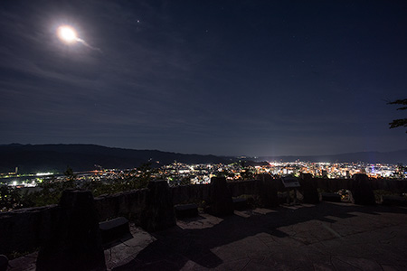 信夫山　第二展望台の夜景