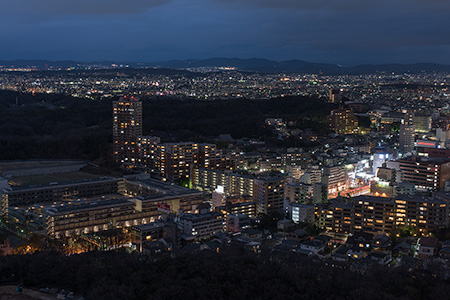 東山スカイタワーの夜景