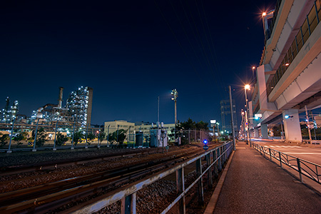 末広町駅貨物ヤード前の夜景
