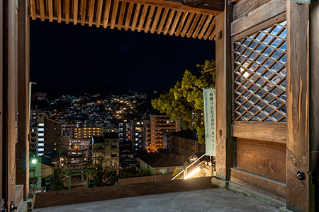 諏訪神社の夜景