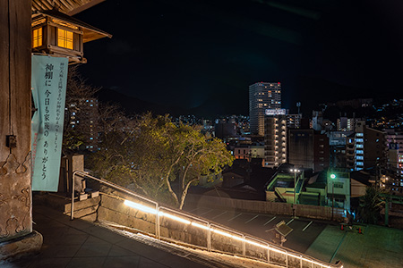 諏訪神社の夜景