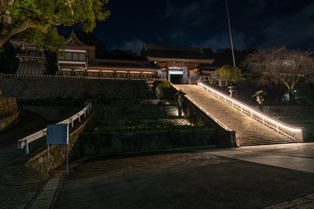 諏訪神社の夜景