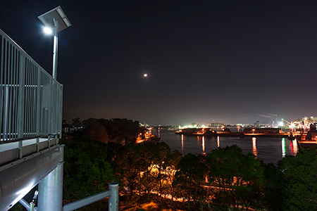 鈴川港公園の夜景