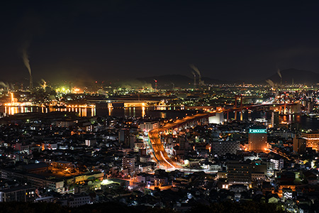 高塔山公園の夜景