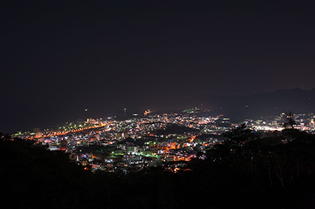 名護中央公園　天上展望台の夜景