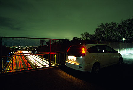 東名高速陸橋の夜景