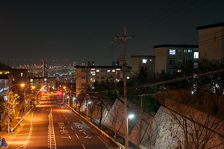 鶴甲東歩道橋の夜景
