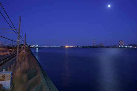 海芝浦駅の夜景